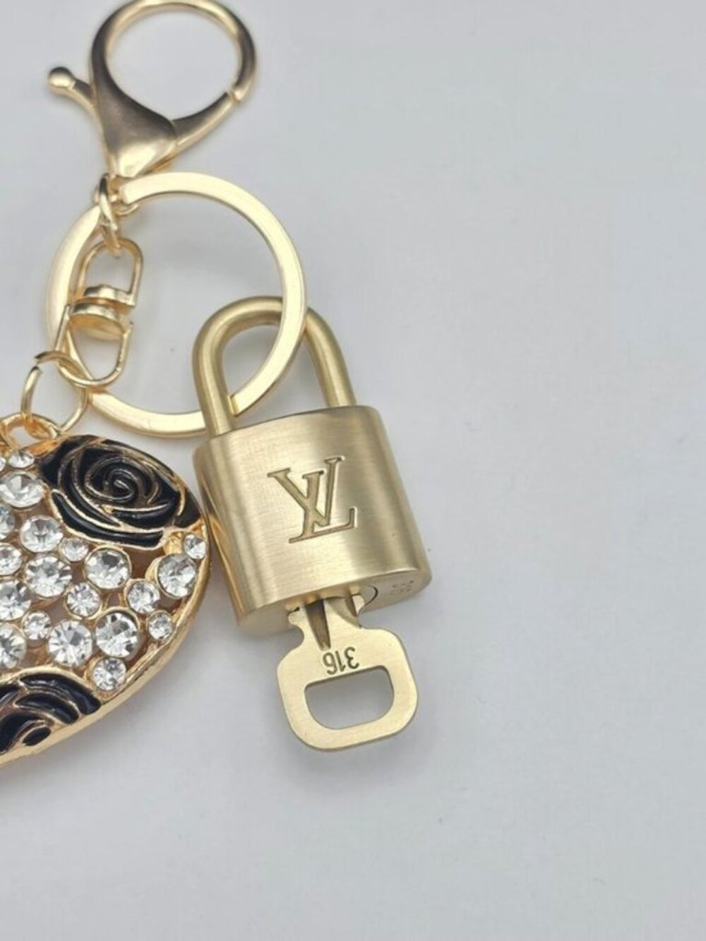 Authentic Louis Vuitton Gold Padlock 🔒 Key Set w/ Unbranded Heart Bag Charm - Picture 10 of 10